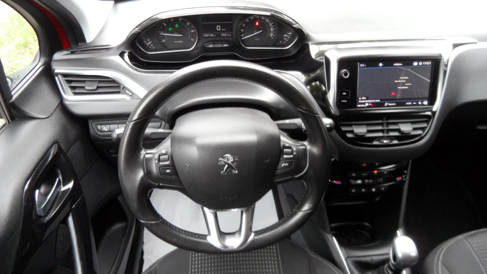Peugeot 208 TECH EDITION, снимка 11 - Автомобили и джипове - 55014878