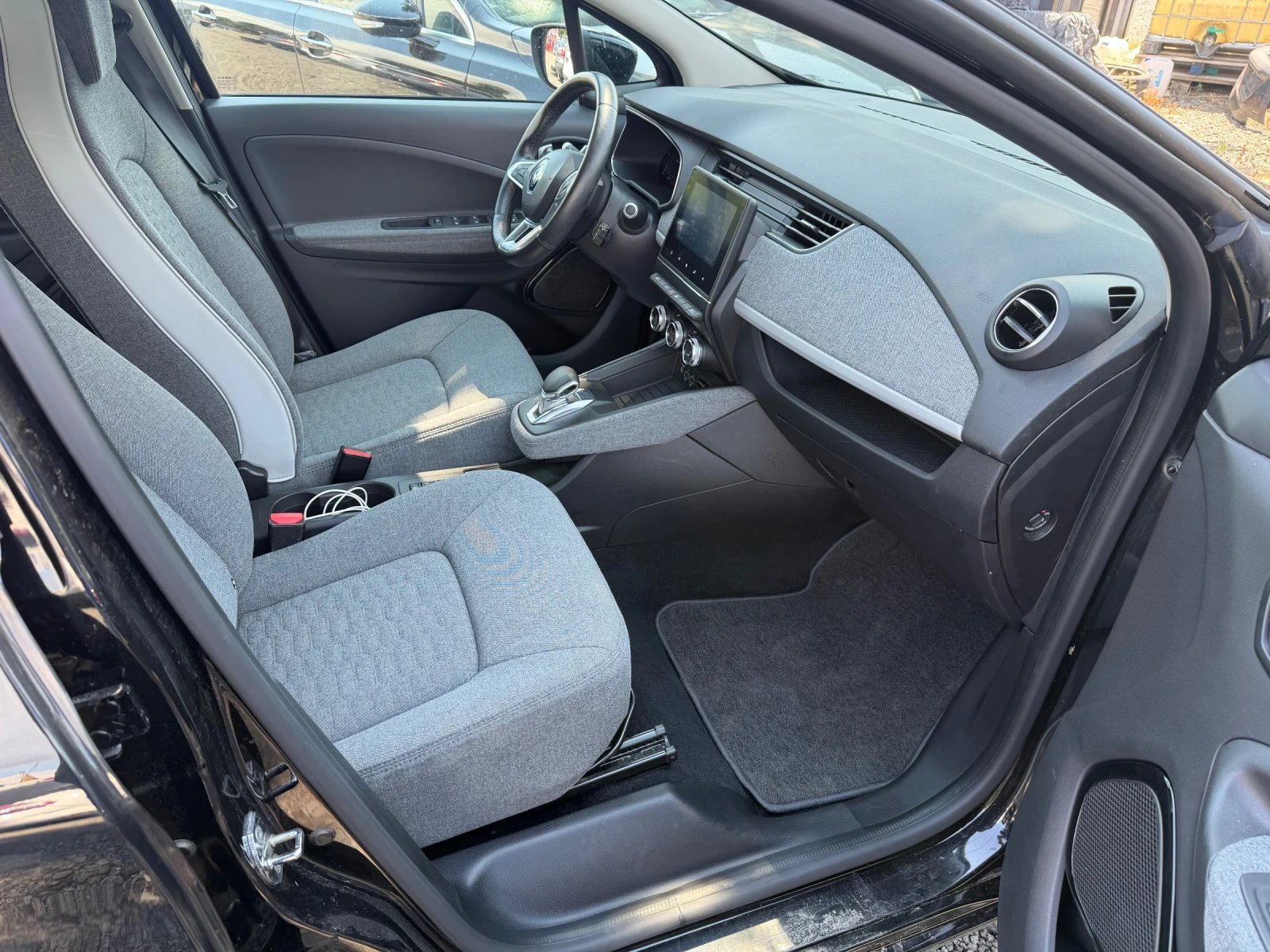 Renault Zoe R110 52 kw гаранция термопомпа, снимка 12 - Автомобили и джипове - 55185460