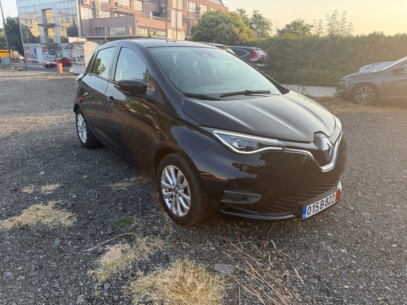 Renault Zoe R110 52 kw гаранция термопомпа, снимка 3 - Автомобили и джипове - 55185460