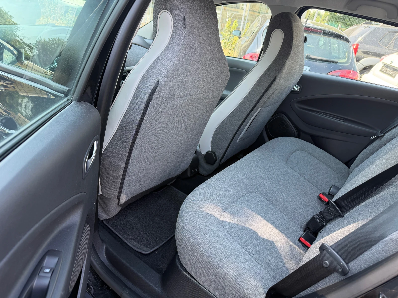 Renault Zoe R110 52 kw гаранция термопомпа, снимка 9 - Автомобили и джипове - 55185460