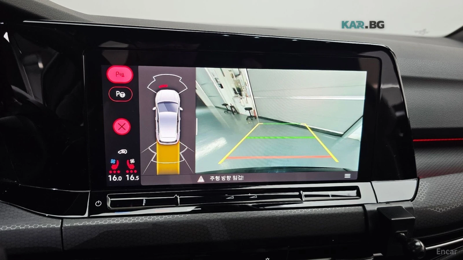 VW Golf 8* 2.0* GTI* ДИСТРОНИК* ПОДГРЕВ* ОБДУХВАНЕ* HUD* , снимка 15 - Автомобили и джипове - 55311162