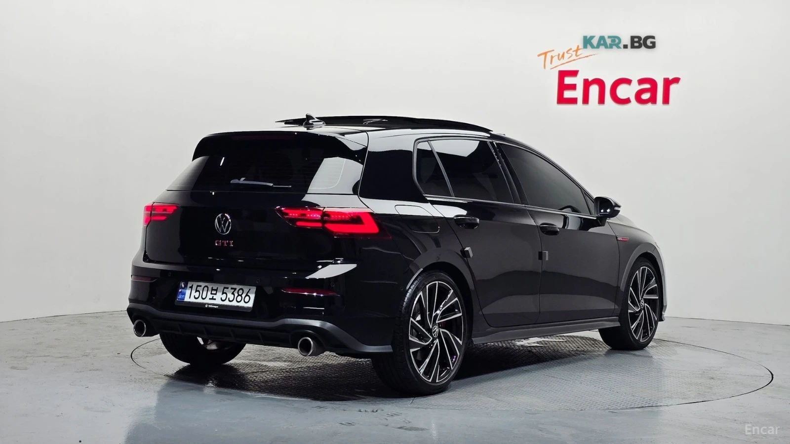 VW Golf 8* 2.0* GTI* ДИСТРОНИК* ПОДГРЕВ* ОБДУХВАНЕ* HUD* , снимка 3 - Автомобили и джипове - 55311162