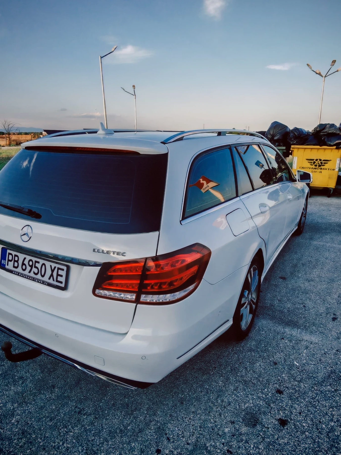 Mercedes-Benz E 200, снимка 14 - Автомобили и джипове - 55373959
