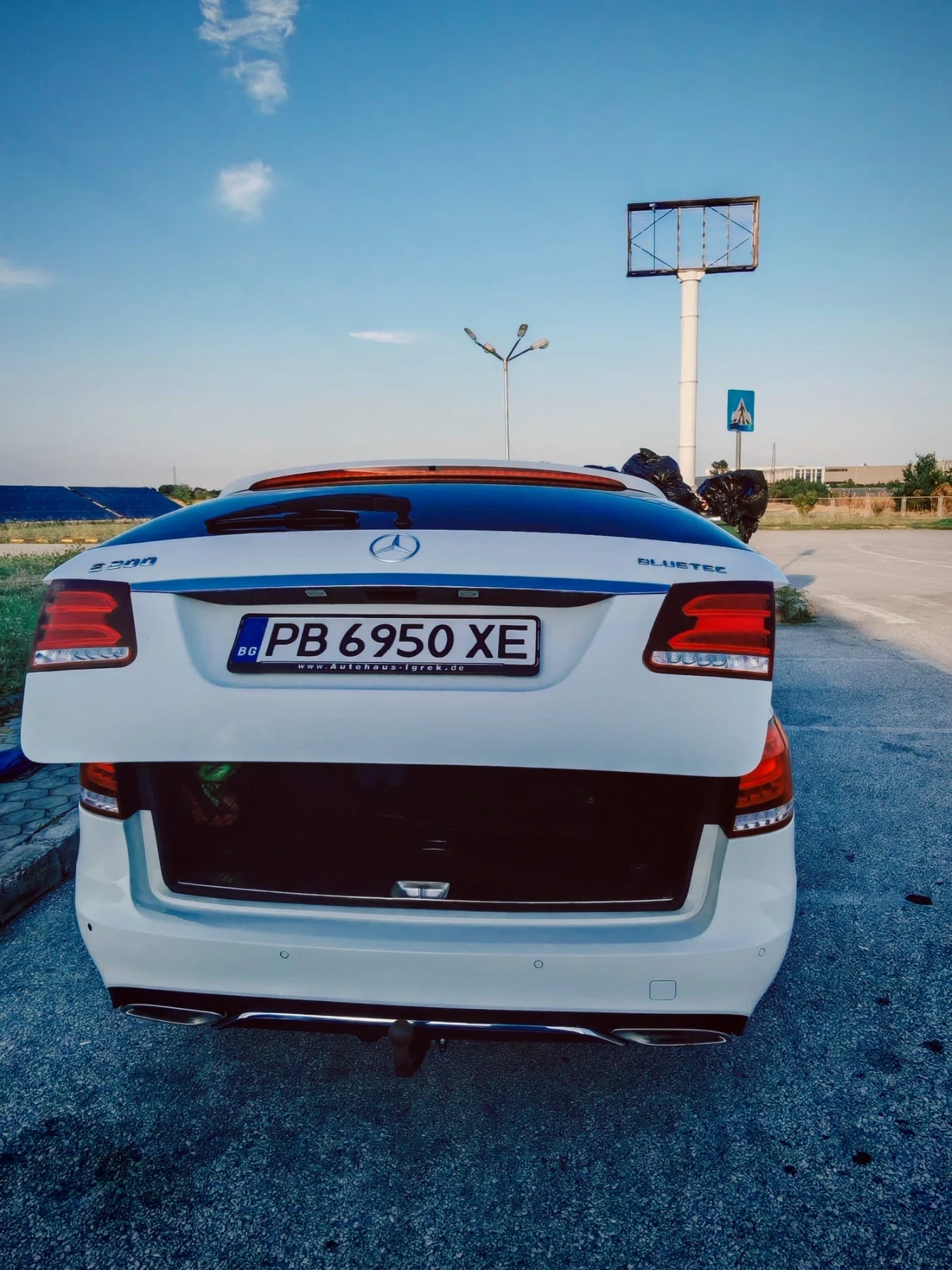 Mercedes-Benz E 200, снимка 8 - Автомобили и джипове - 55373959