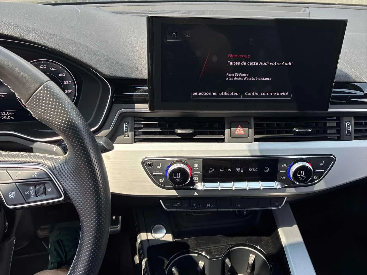 Audi A4 Progressiv | CARFAX | АВТОКРЕДИТ БЕЗ ПЪРВОНАЧАЛНА, снимка 9 - Автомобили и джипове - 55437920