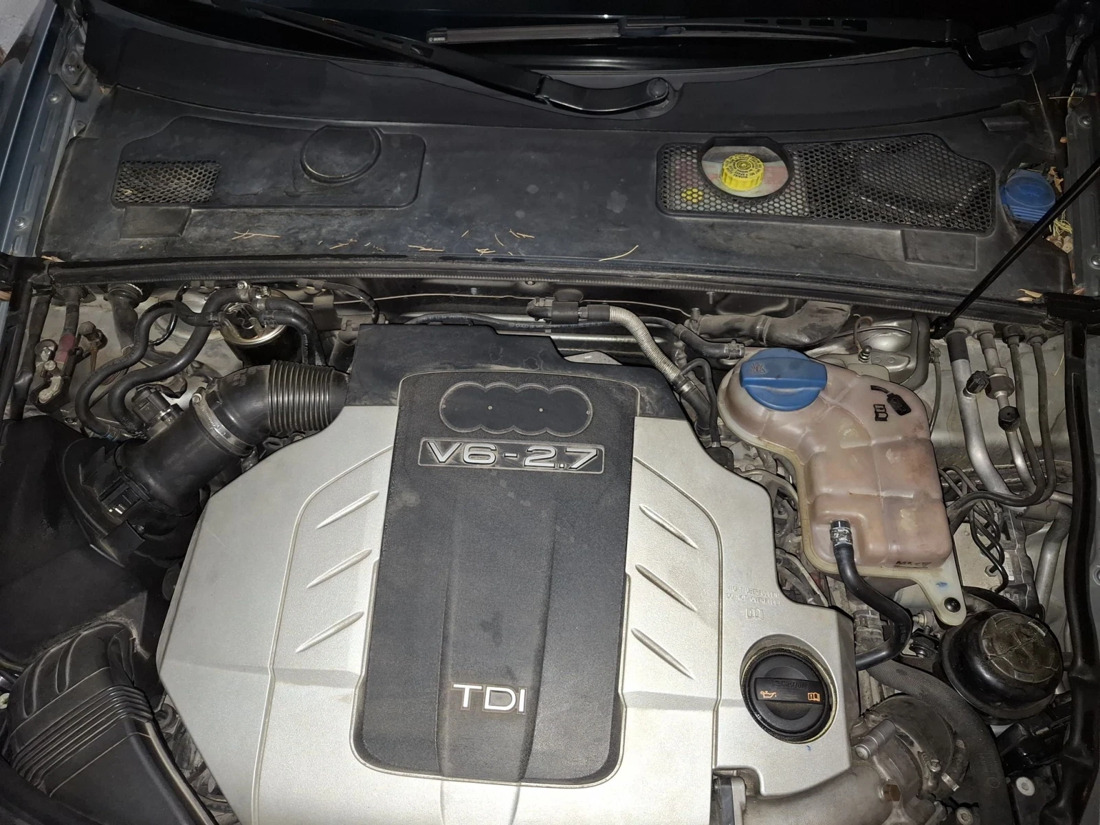 Audi A6 2.7 quattro, снимка 9 - Автомобили и джипове - 55954359