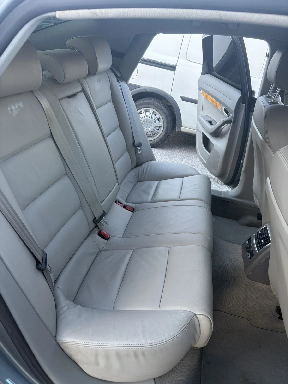 Audi A6 2.7 quattro, снимка 7 - Автомобили и джипове - 55954359