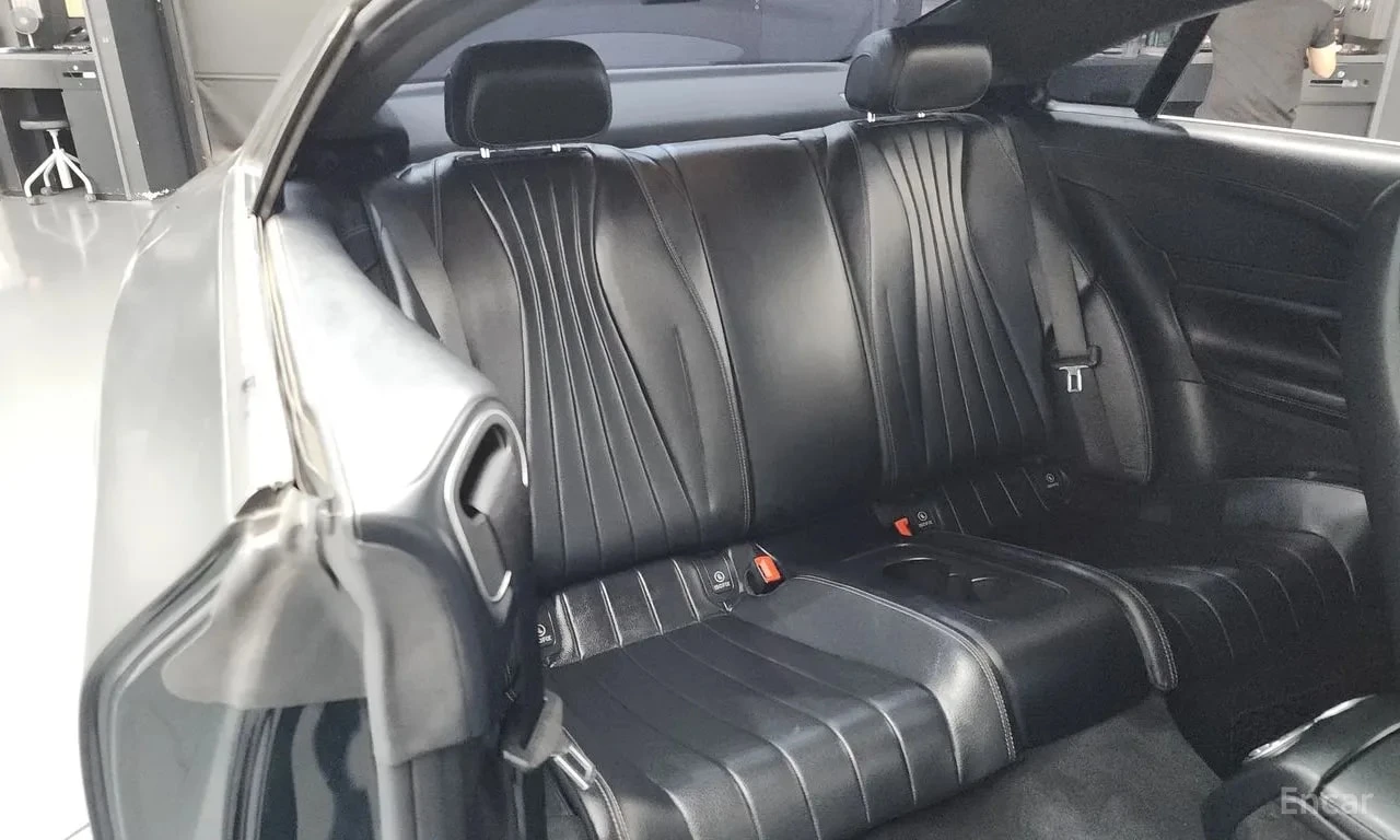 Mercedes-Benz E 220 * COUPE * ЦЕНА ДО БЪЛГАРИЯ * , снимка 11 - Автомобили и джипове - 56084345