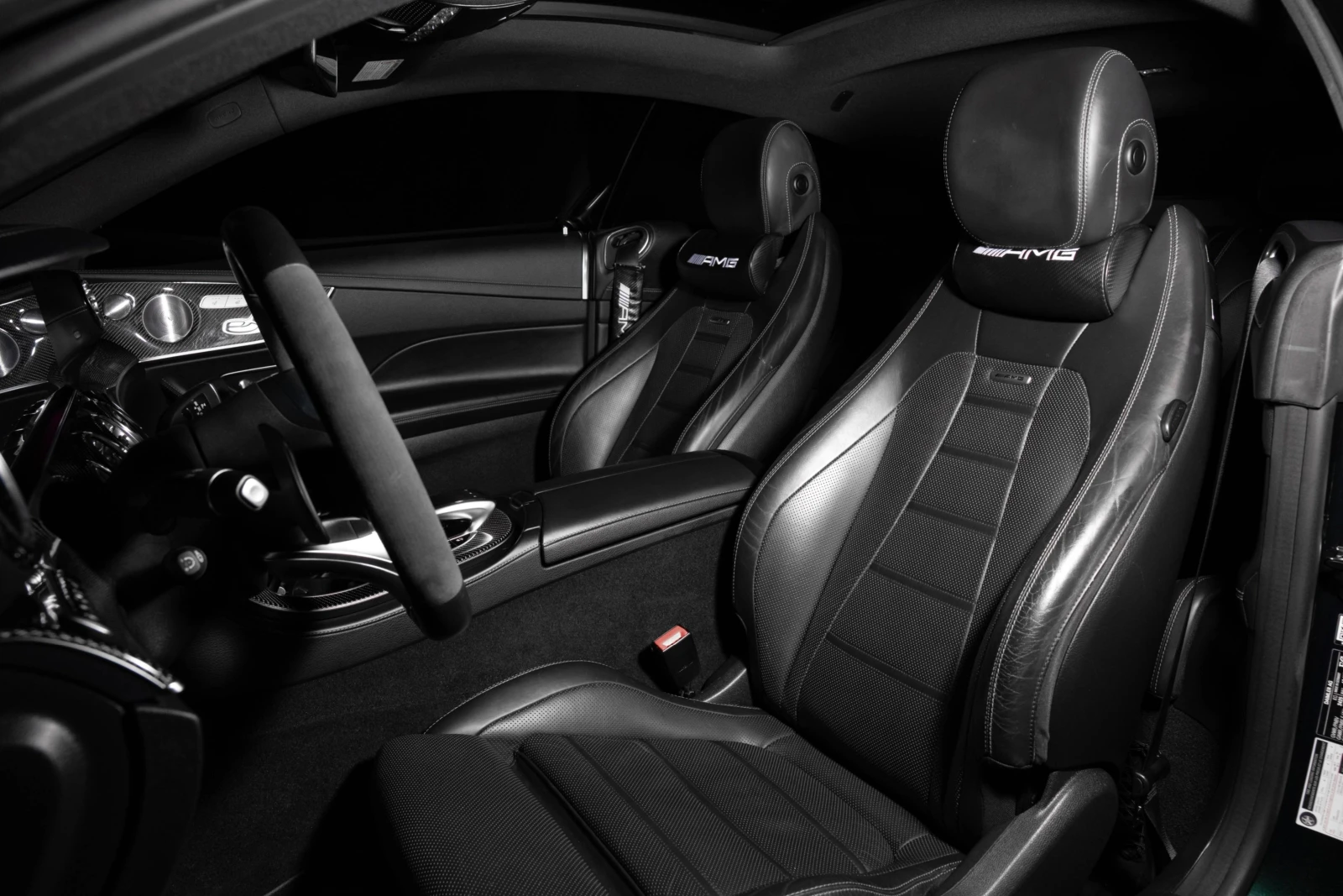 Mercedes-Benz E 53 AMG 4MATIC+ Coupe, снимка 14 - Автомобили и джипове - 56116751