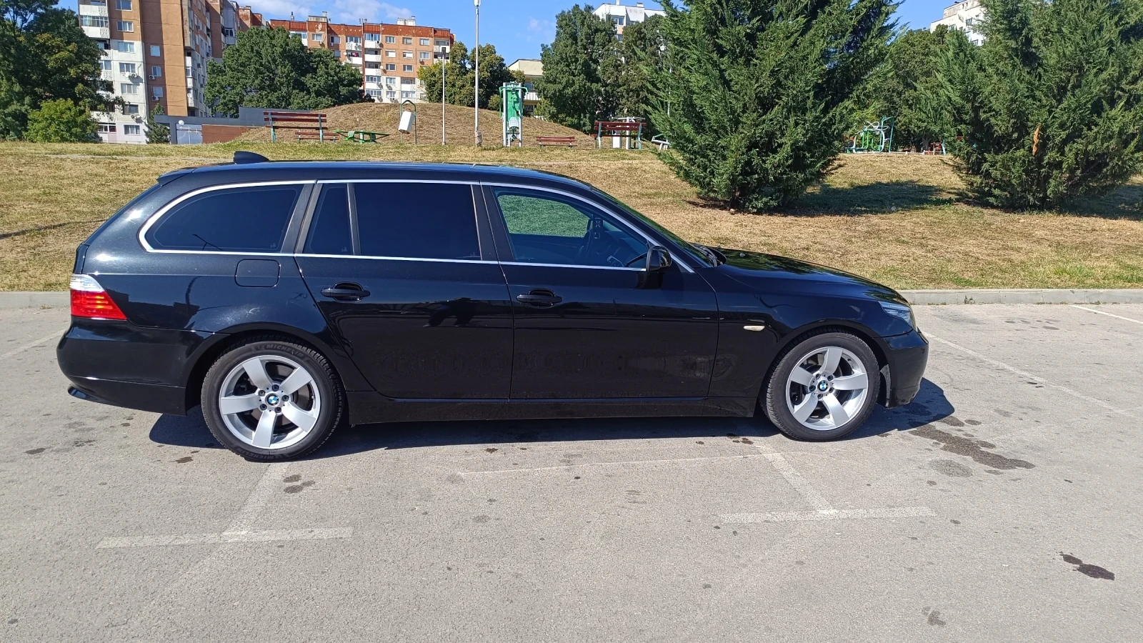 BMW 530, снимка 3 - Автомобили и джипове - 56159239