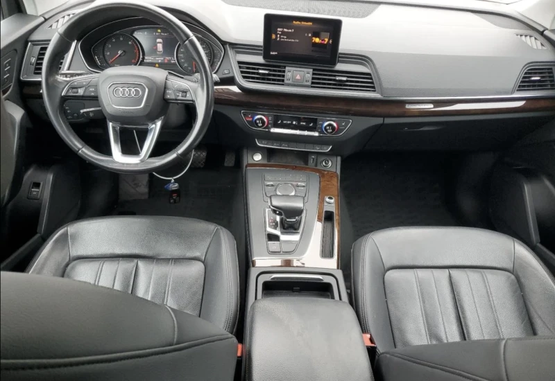 Audi Q5 PREMIUM, снимка 8 - Автомобили и джипове - 48250060