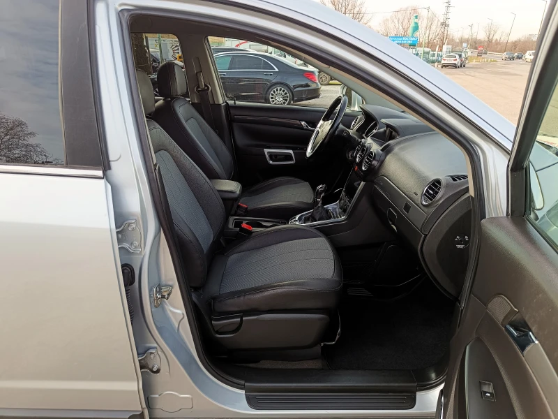 Opel Antara 2.2 CDTi * 4X4* Face Lift* NAVI* WAZE* Euro 5A* , снимка 10 - Автомобили и джипове - 52772461