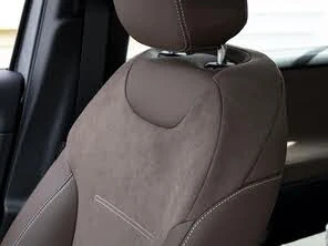 Mercedes-Benz GLB 4 MATIC * АвтоКредит(ЦЕНА ДО БГ), снимка 16 - Автомобили и джипове - 53831478