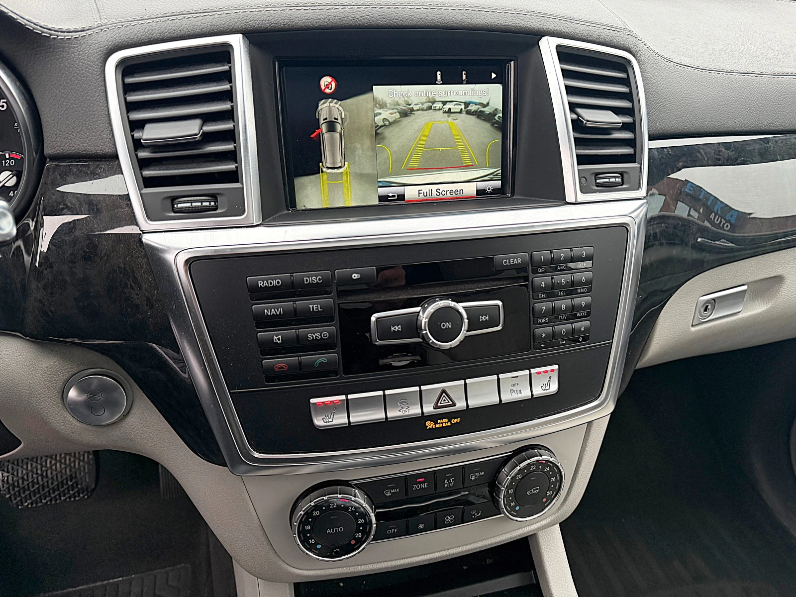 Mercedes-Benz GL 350 AMG-PANORAMA-360KAMERA-HARMAN KARDON-7MESTA-FULLLL | Mobile.bg — изображение 12