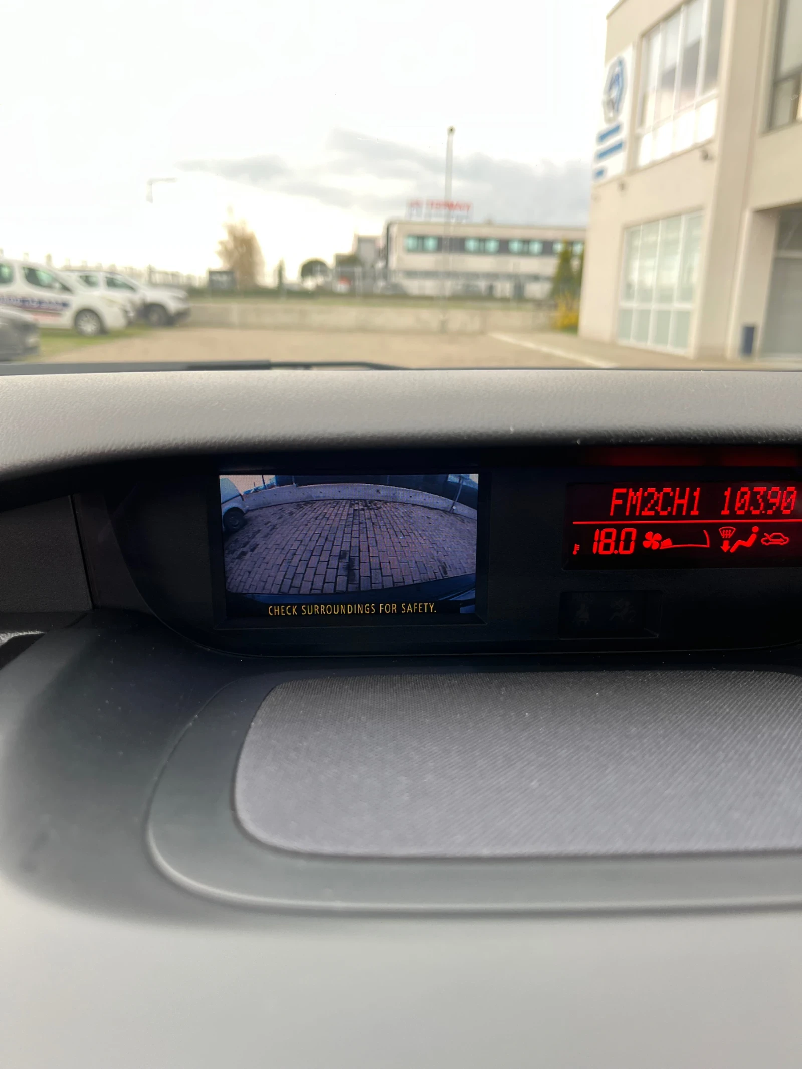 Mazda CX-7 2.2 D  - изображение 10