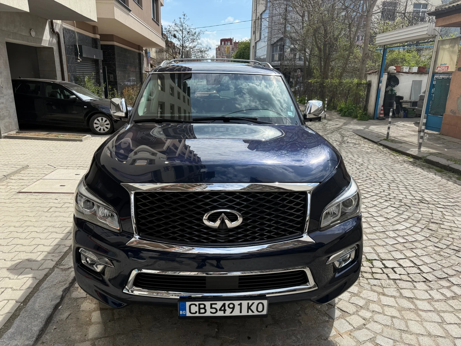 Infiniti QX80 86000 км реални в перфектно състояние | Mobile.bg — изображение 1
