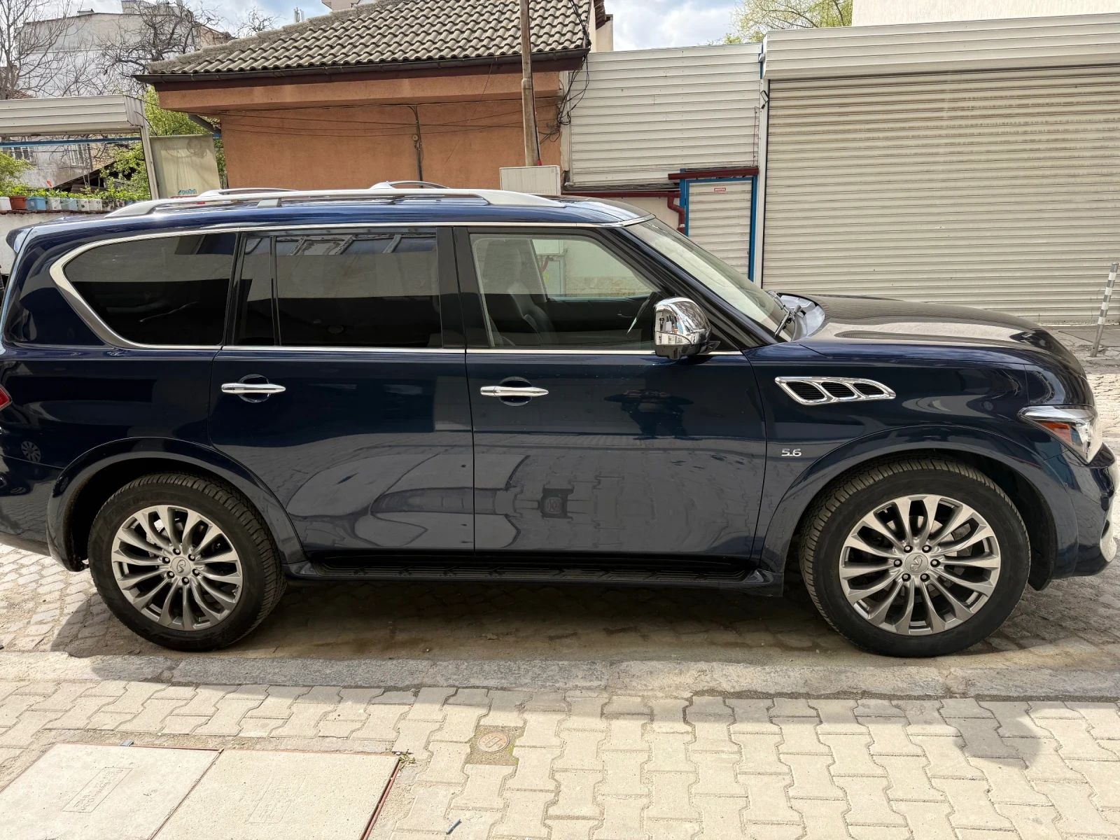 Infiniti QX80 86000 км реални в перфектно състояние - изображение 2