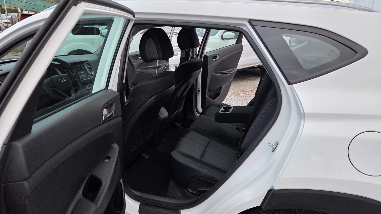 Hyundai Tucson 1.7 CRDi EUR.6B | Mobile.bg � ����������� 11