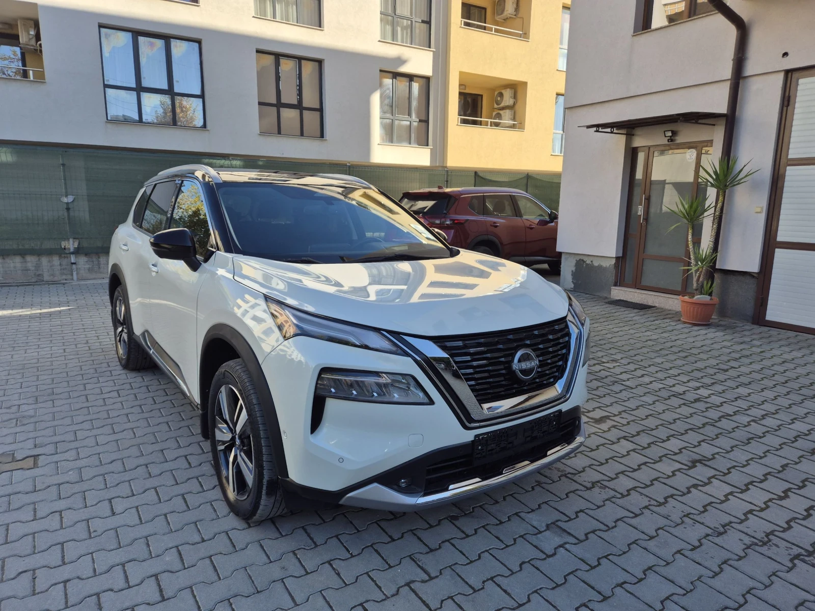 Nissan X-trail 2.5i AWD PLATINUM 45000км - изображение 3