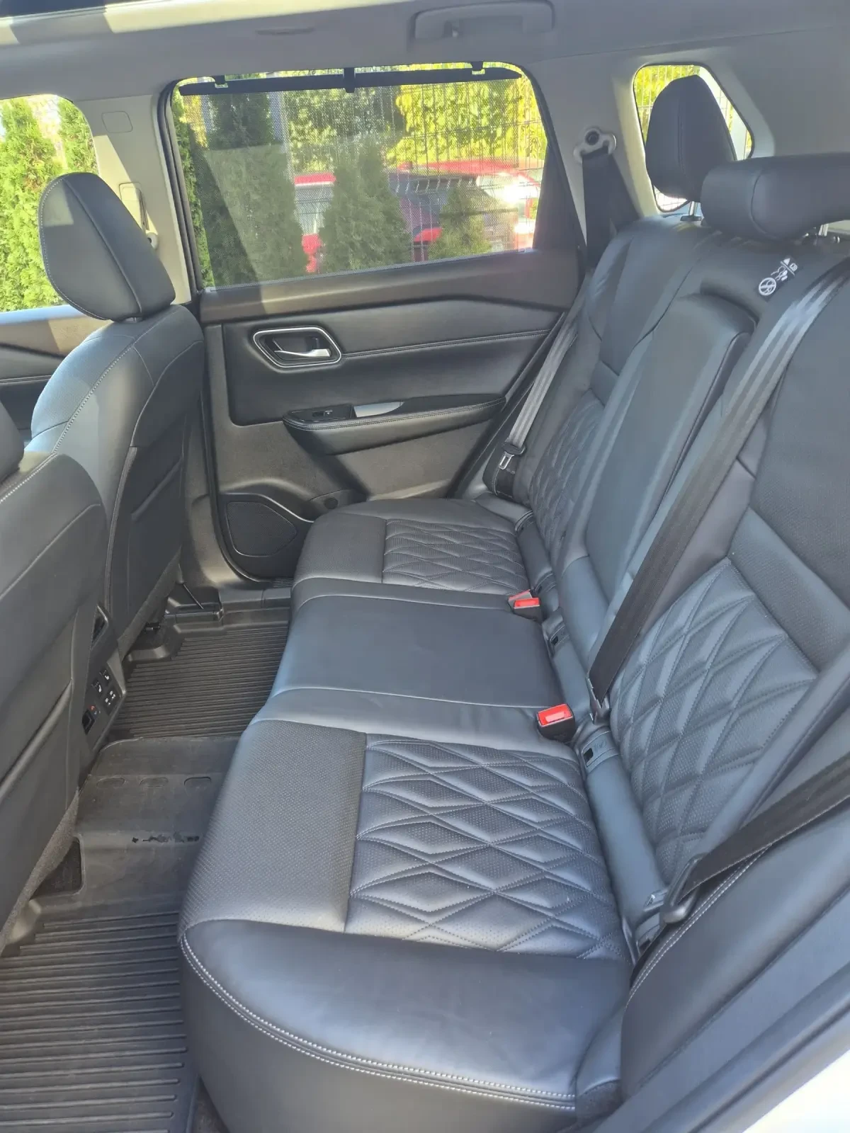 Nissan X-trail 2.5i AWD PLATINUM 45000км - изображение 10