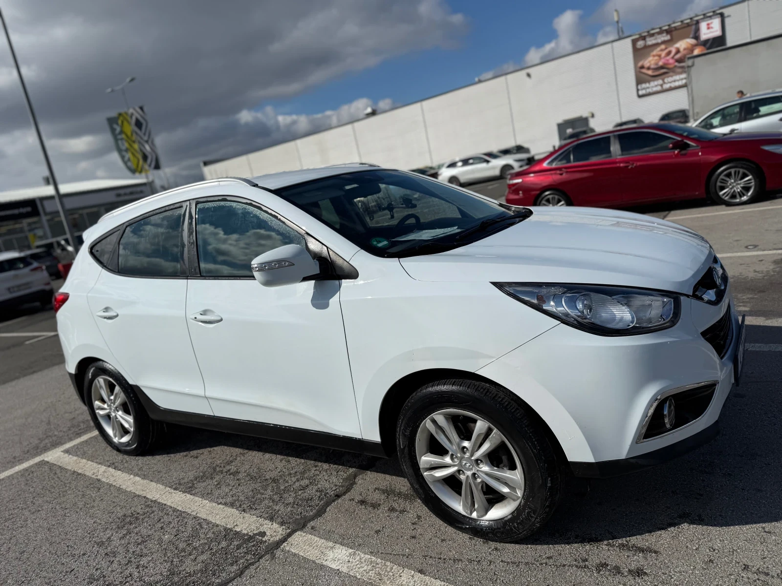 Hyundai IX35 136CRDI Start Stop 4х4 FULL, снимка 3 - Автомобили и джипове - 53741059