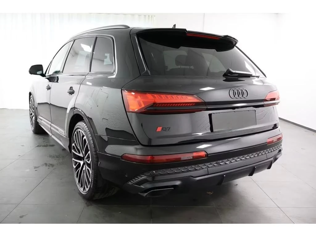 Audi Q7 FACELIFT* 3XS-LINE* RS* OLED LIGHTS* PANO* 360* , снимка 4 - Автомобили и джипове - 53769548