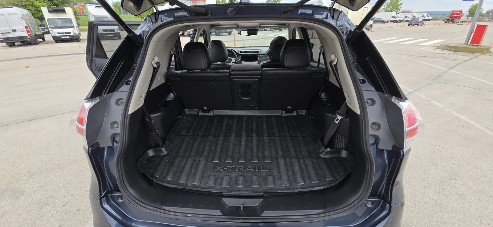 Nissan X-trail, снимка 12 - Автомобили и джипове - 54553937