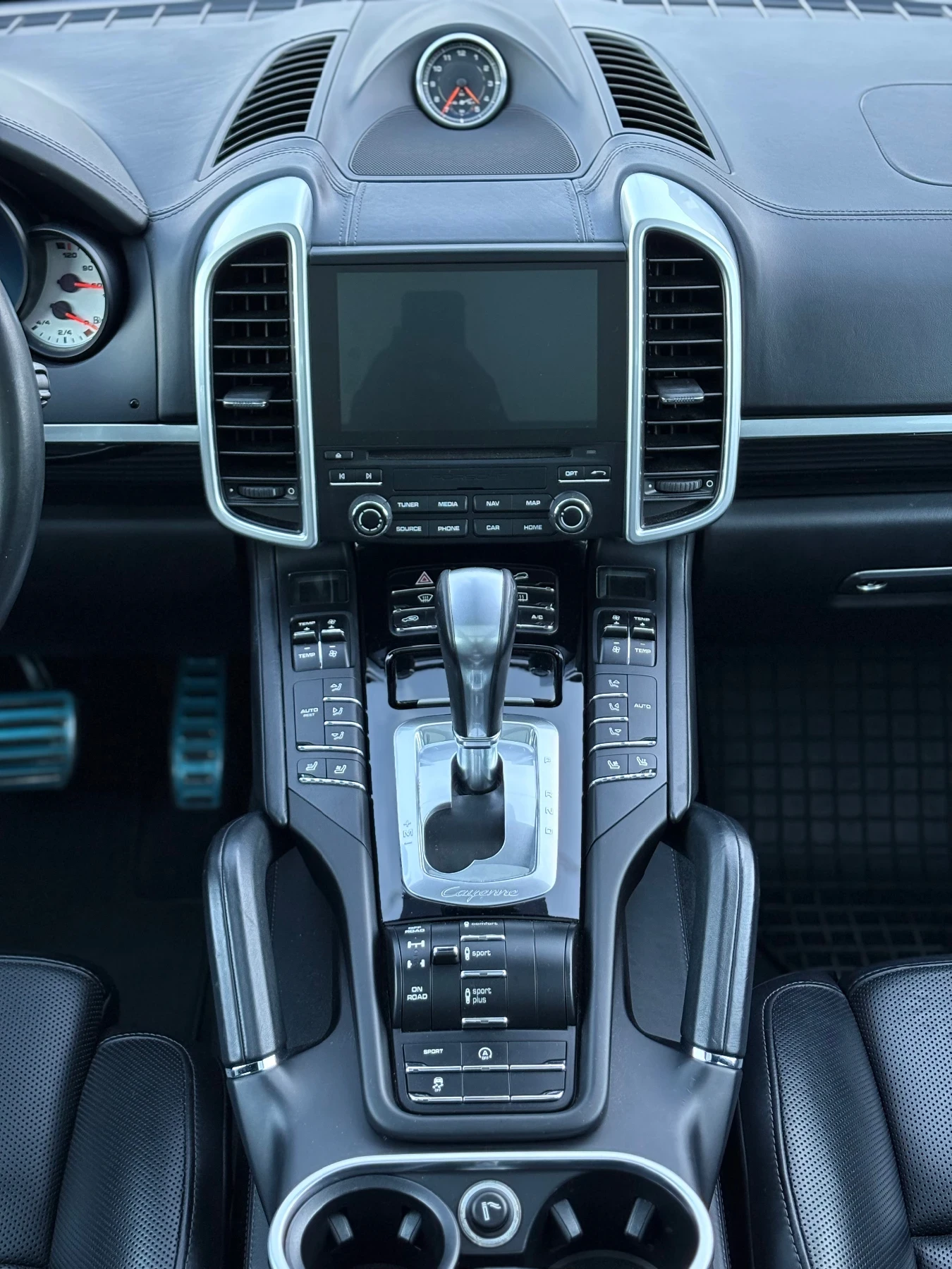 Porsche Cayenne 3.0D Platinum Edition GTS Pack, снимка 12 - Автомобили и джипове - 55025037