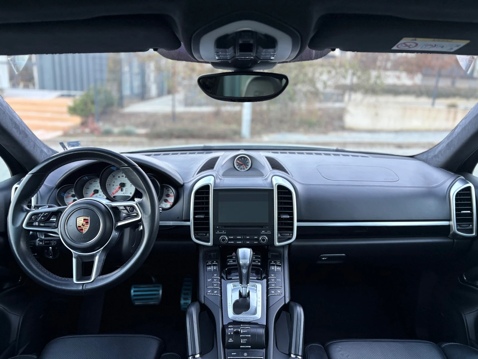 Porsche Cayenne 3.0D Platinum Edition GTS Pack, снимка 11 - Автомобили и джипове - 55025037
