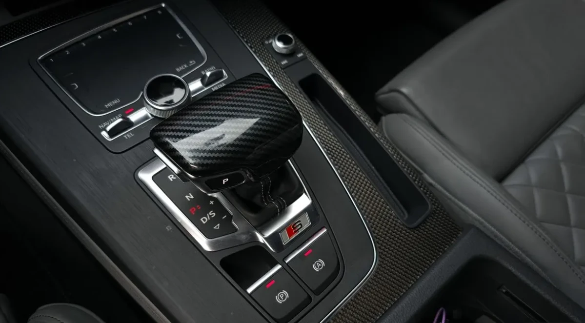 Audi SQ5 ABT * ПАНОРАМА * 360 КАМЕРА * HEAD UP * , снимка 9 - Автомобили и джипове - 55352696