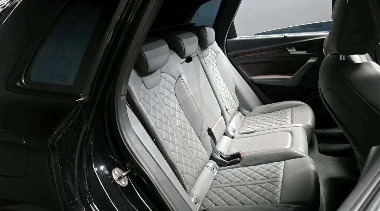 Audi SQ5 ABT * ПАНОРАМА * 360 КАМЕРА * HEAD UP * , снимка 11 - Автомобили и джипове - 55352696