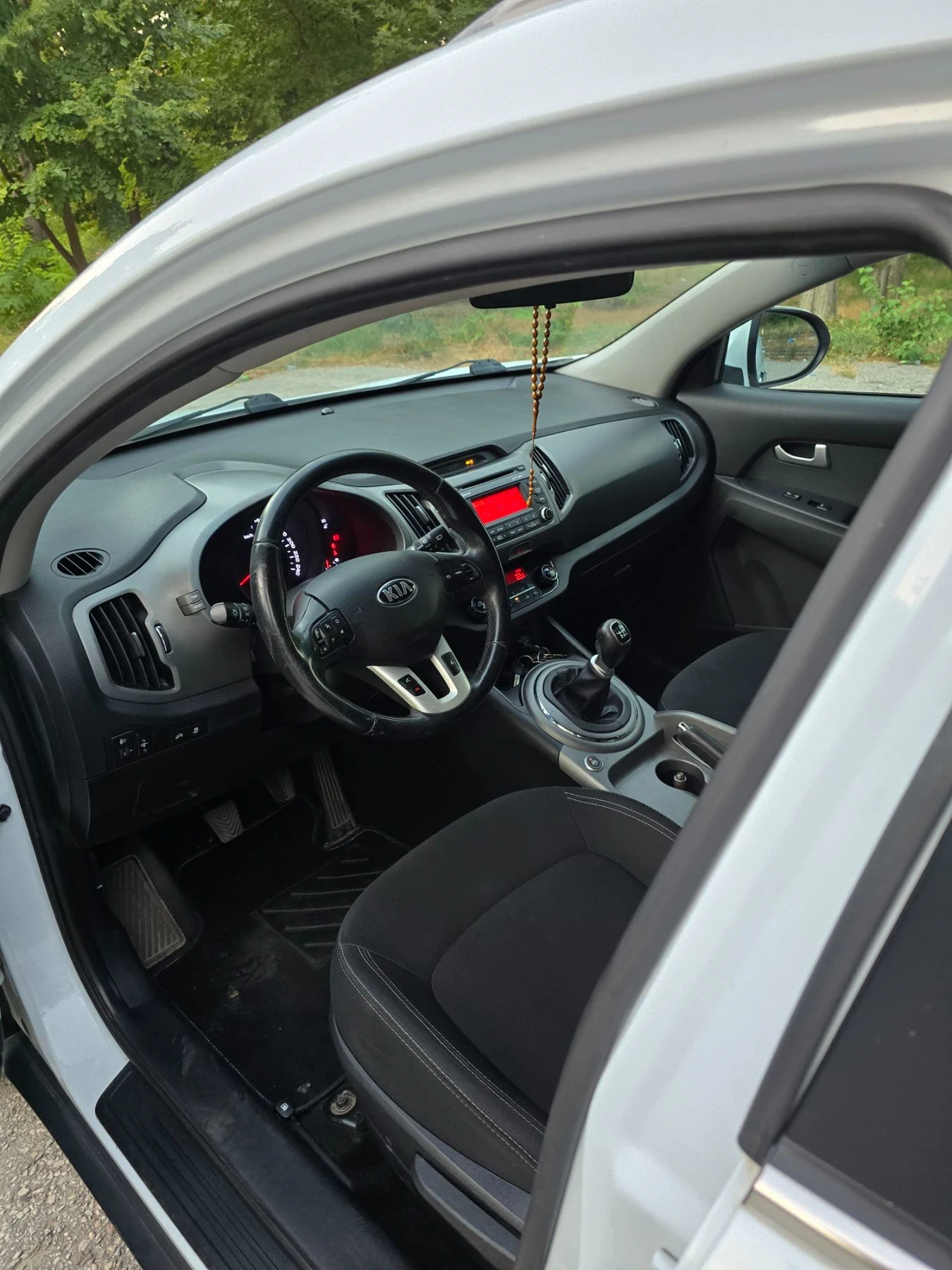 Kia Sportage, снимка 12 - Автомобили и джипове - 55795329