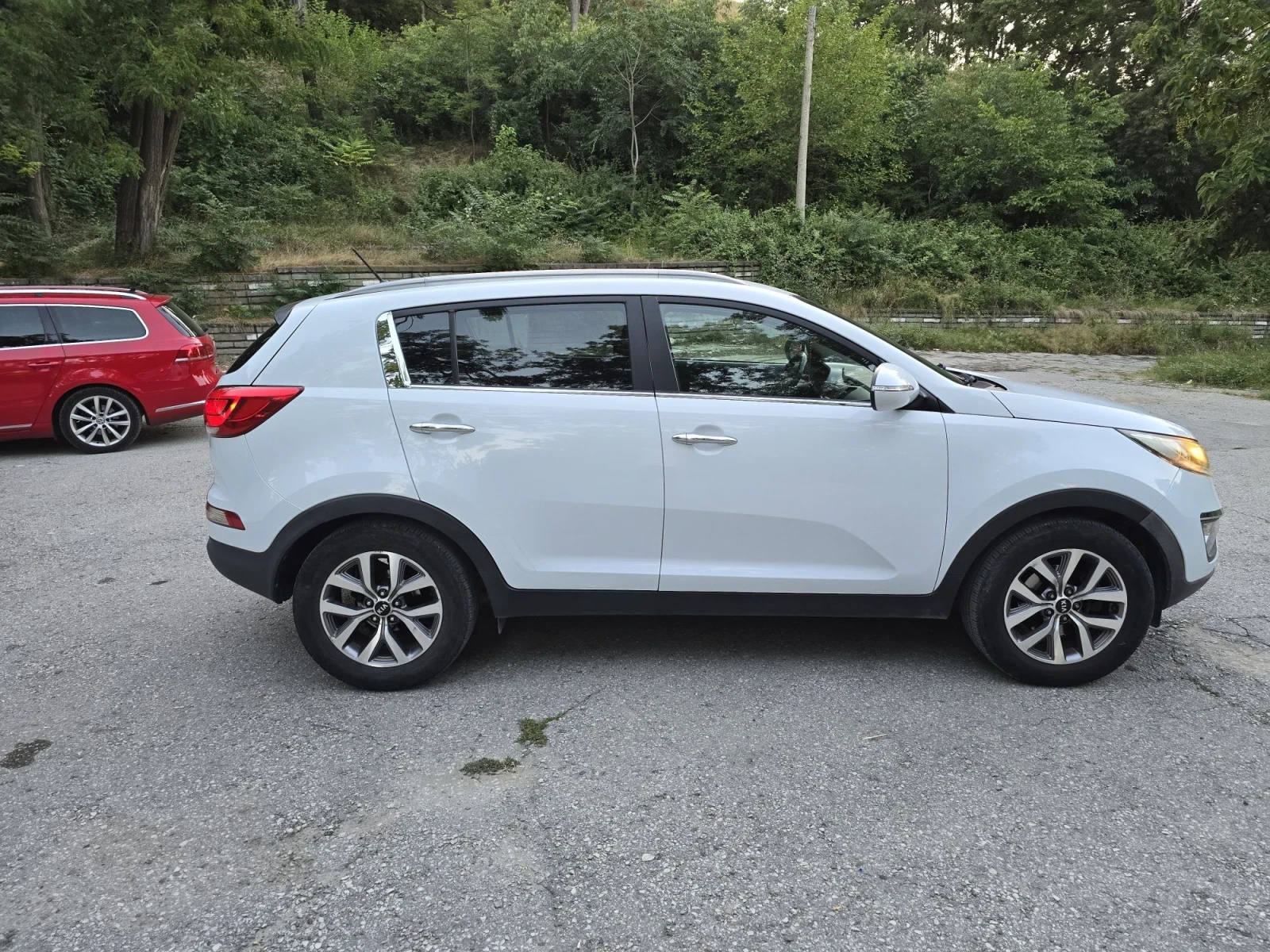 Kia Sportage, снимка 4 - Автомобили и джипове - 55795329