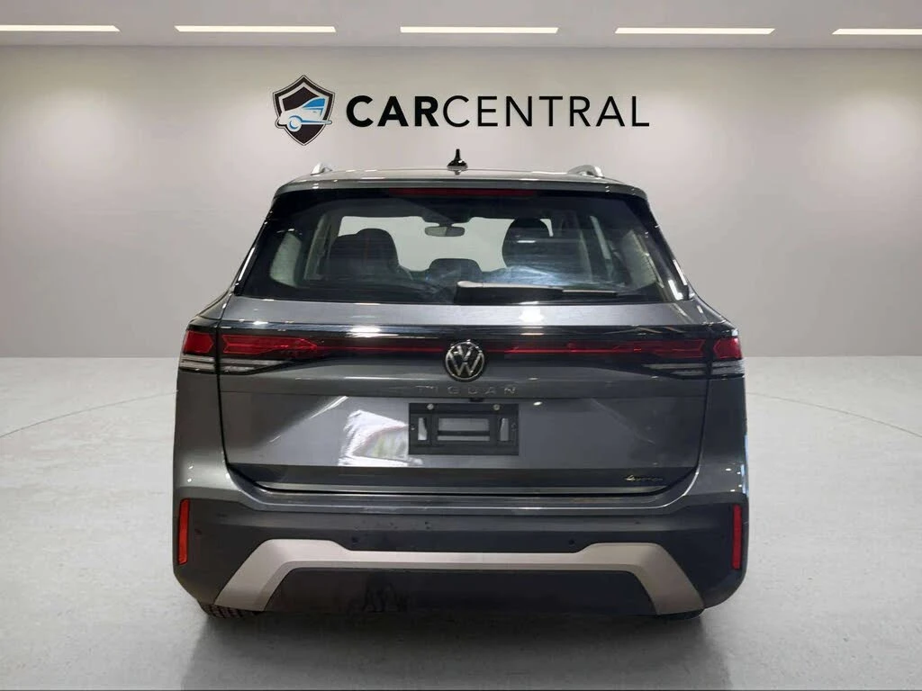 VW Tiguan 2.0* 4MOTION* DISTRONIC* КАМЕРА* КРАЙАН ЦЕНА, снимка 5 - Автомобили и джипове - 56208773