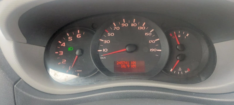 Renault Master 2.3 dci клима макси, снимка 13 - Бусове и автобуси - 51489798