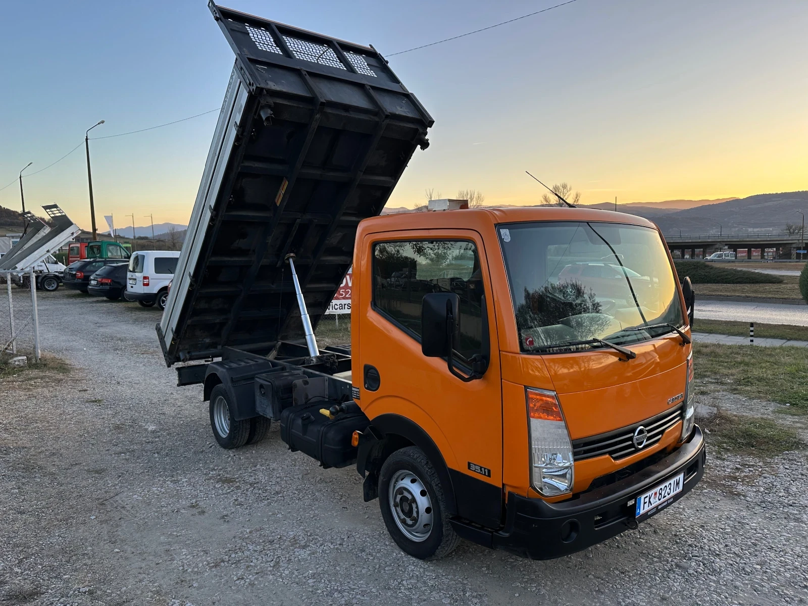 Nissan Capstar  | Mobile.bg   13