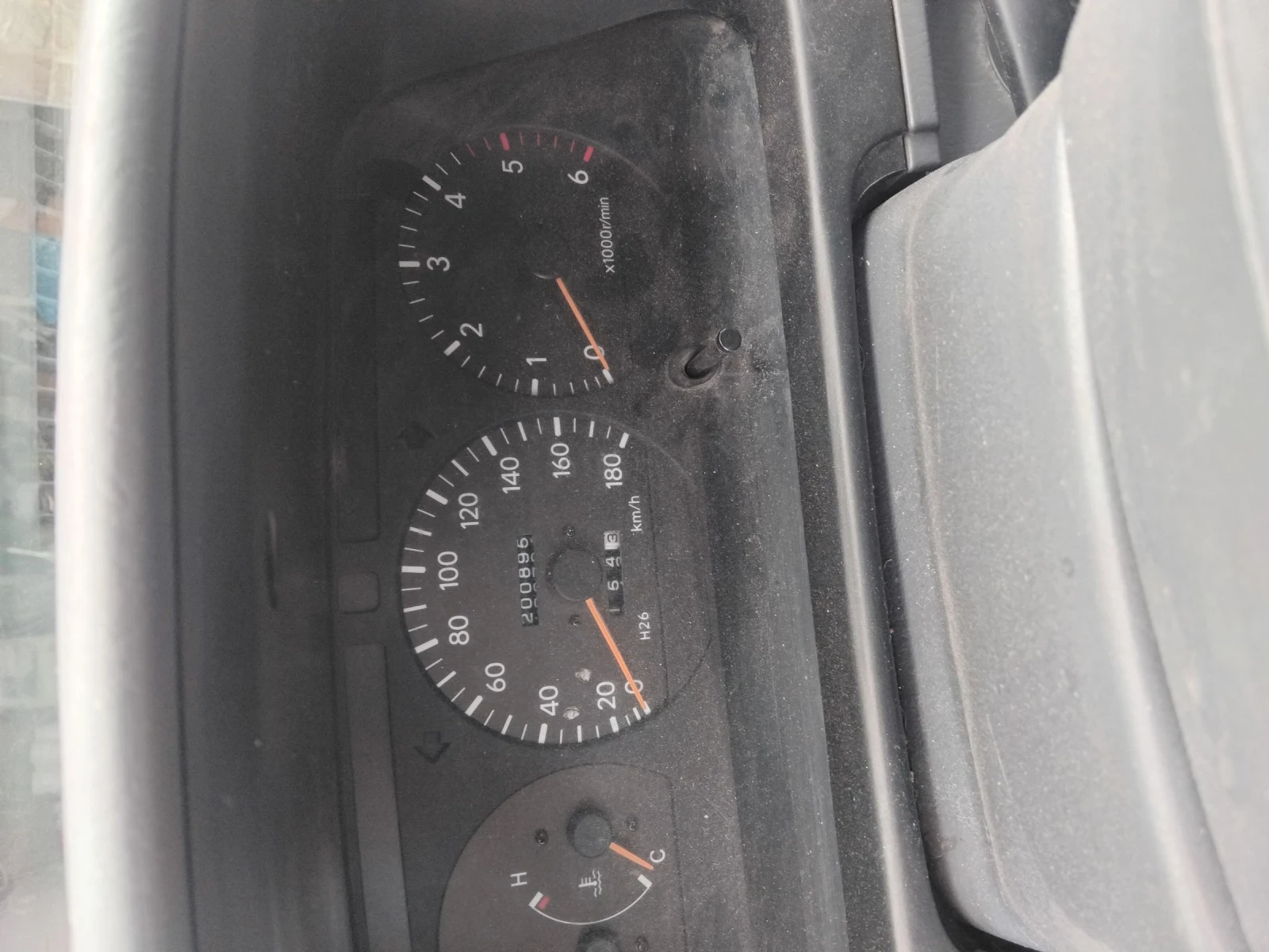 Toyota Hiace 2.4 D.  4?4, снимка 5 - Бусове и автобуси - 54814625