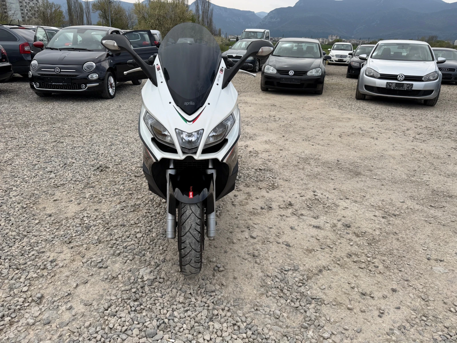 Aprilia SRV 850Куб. 85к.с. , снимка 2 - Мотоциклети и мототехника - 54277182