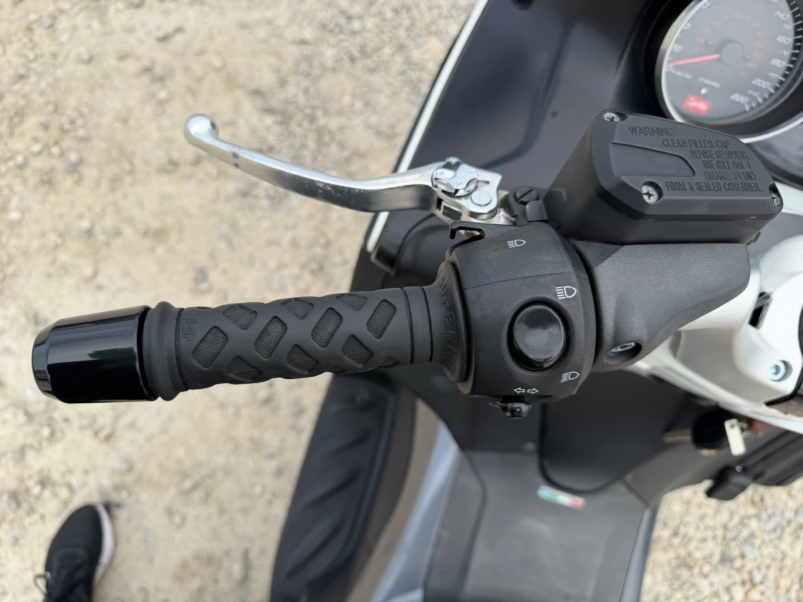 Aprilia SRV 850Куб. 85к.с. , снимка 11 - Мотоциклети и мототехника - 54277182