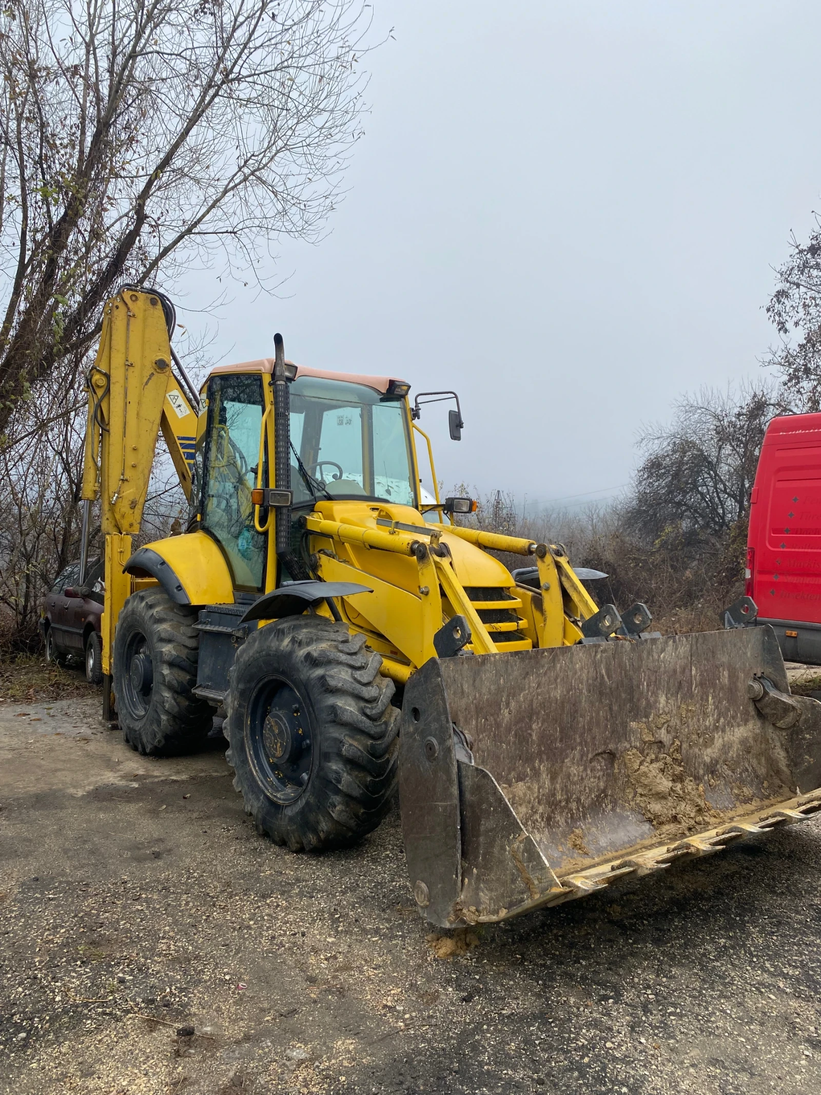  Komatsu Wb97-s | Mobile.bg   1