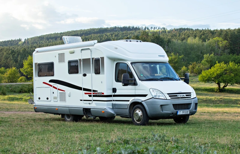 Кемпер Fendt T595, снимка 2 - Каравани и кемпери - 51851442