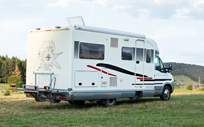Кемпер Fendt T595, снимка 3 - Каравани и кемпери - 51851442
