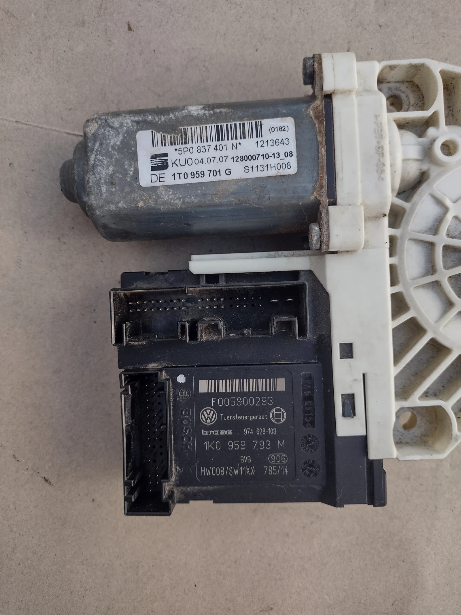 1T0959701G       SEAT ALTEA XL  1K0959793M  5P0837401N | Mobile.bg   3