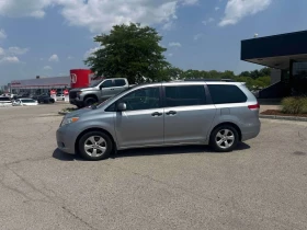 Toyota Sienna * 5dr 7 Pass FWD * АВТОКРЕДИТ* , снимка 2