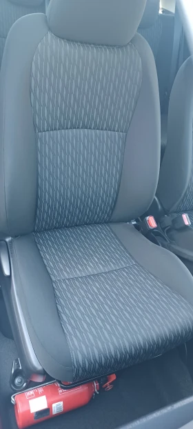 Toyota Yaris 1.4 D-4D, снимка 13