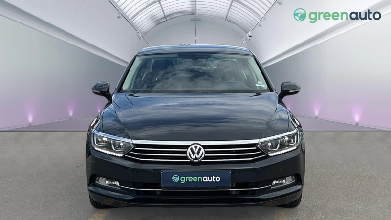 VW Passat 2.0 TDi DSG, снимка 5 - Автомобили и джипове - 47284553