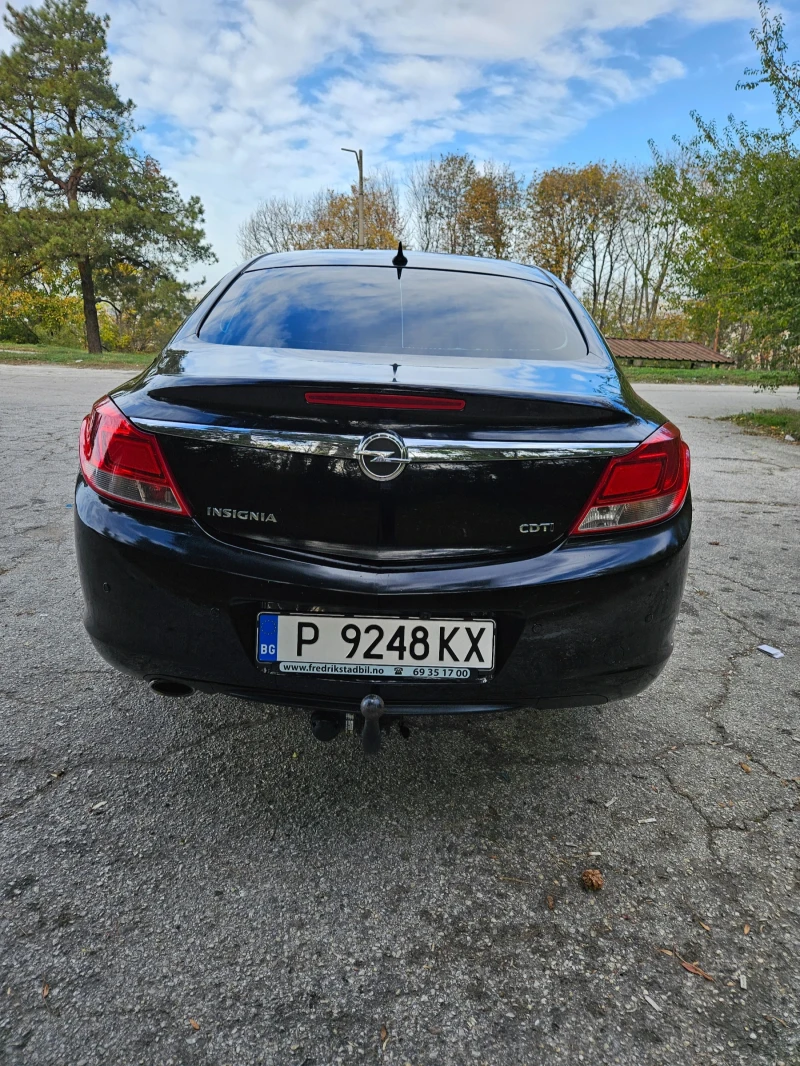 Opel Insignia, снимка 6 - Автомобили и джипове - 47834051