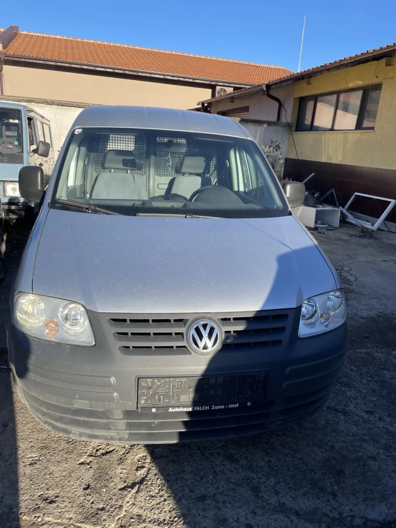 VW Caddy, снимка 1 - Автомобили и джипове - 48365004