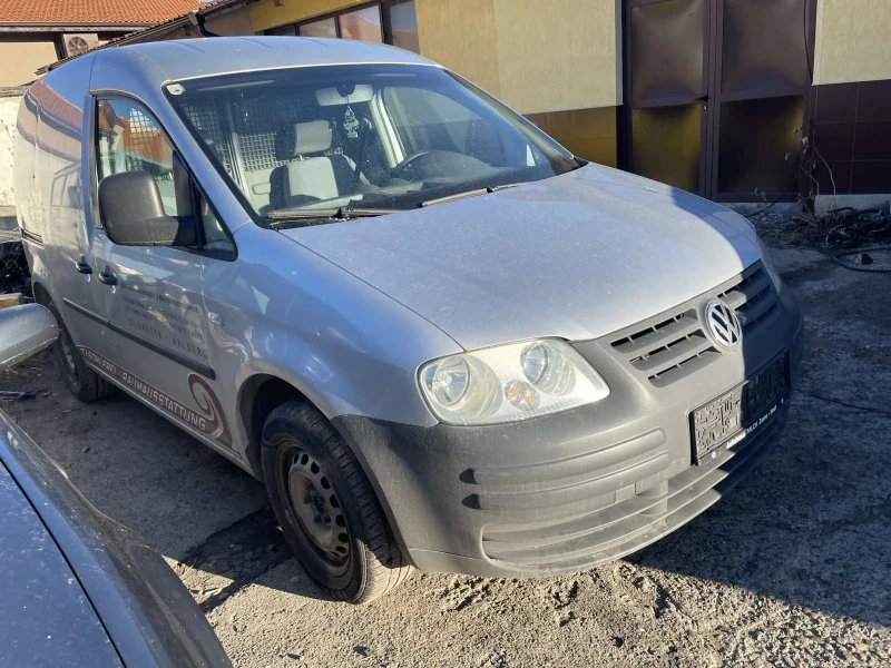 VW Caddy, снимка 2 - Автомобили и джипове - 48365004