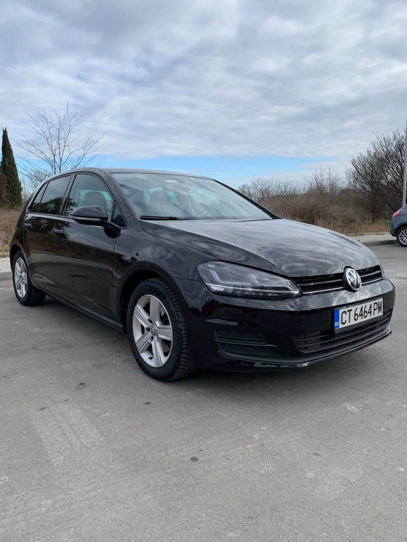 VW Golf, снимка 1 - Автомобили и джипове - 48426542